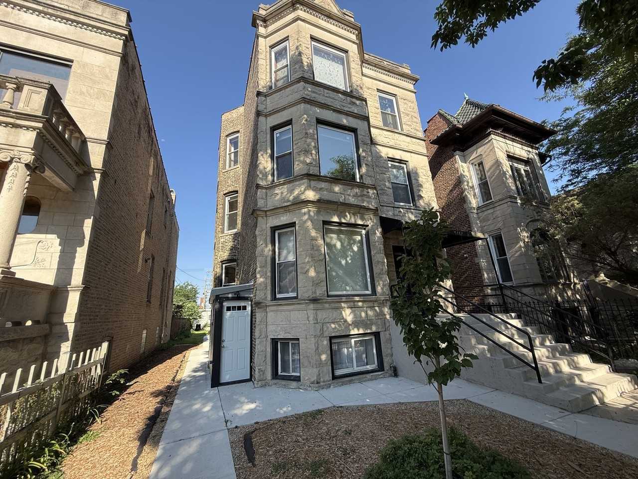 1412 N Kedzie Ave #3 - Photo 2 of 16