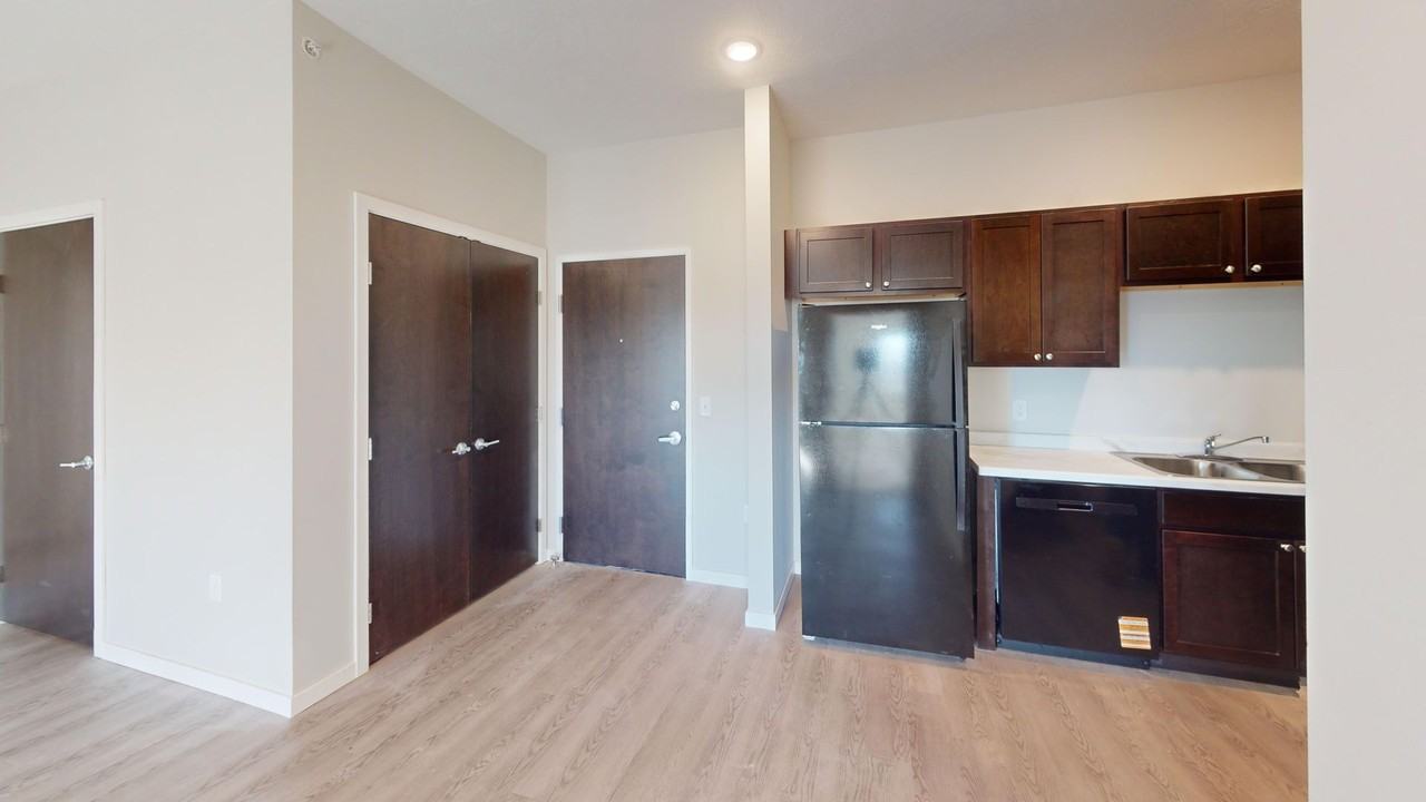 Pioneer Apartments & Townhomes - Photo 4 of 50