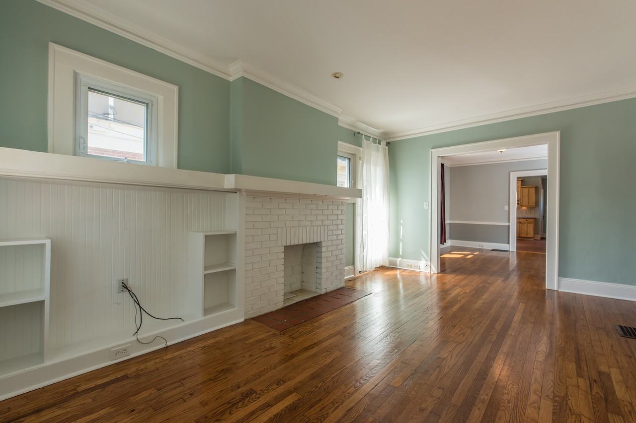 152 Erie Ave - Photo 3 of 16