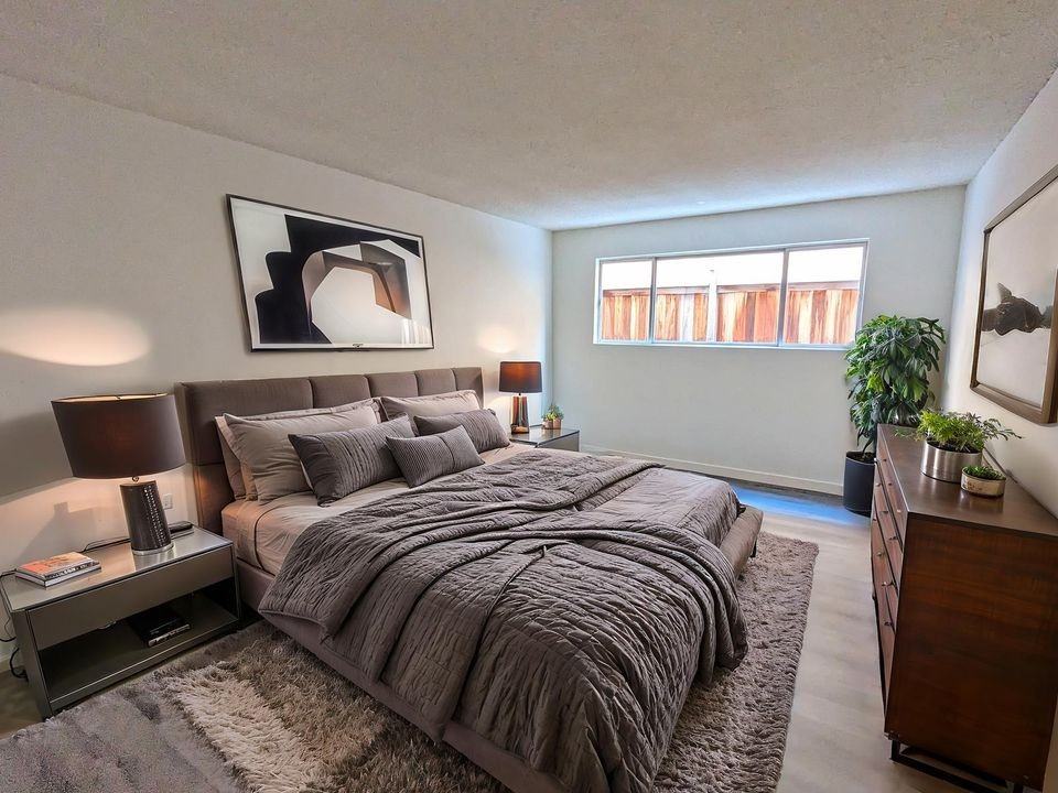 225 Montana Ave - Photo 4 of 50