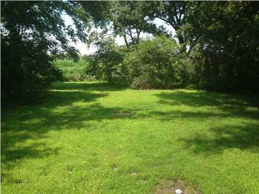 416 E 49th St N - Photo 2 of 13