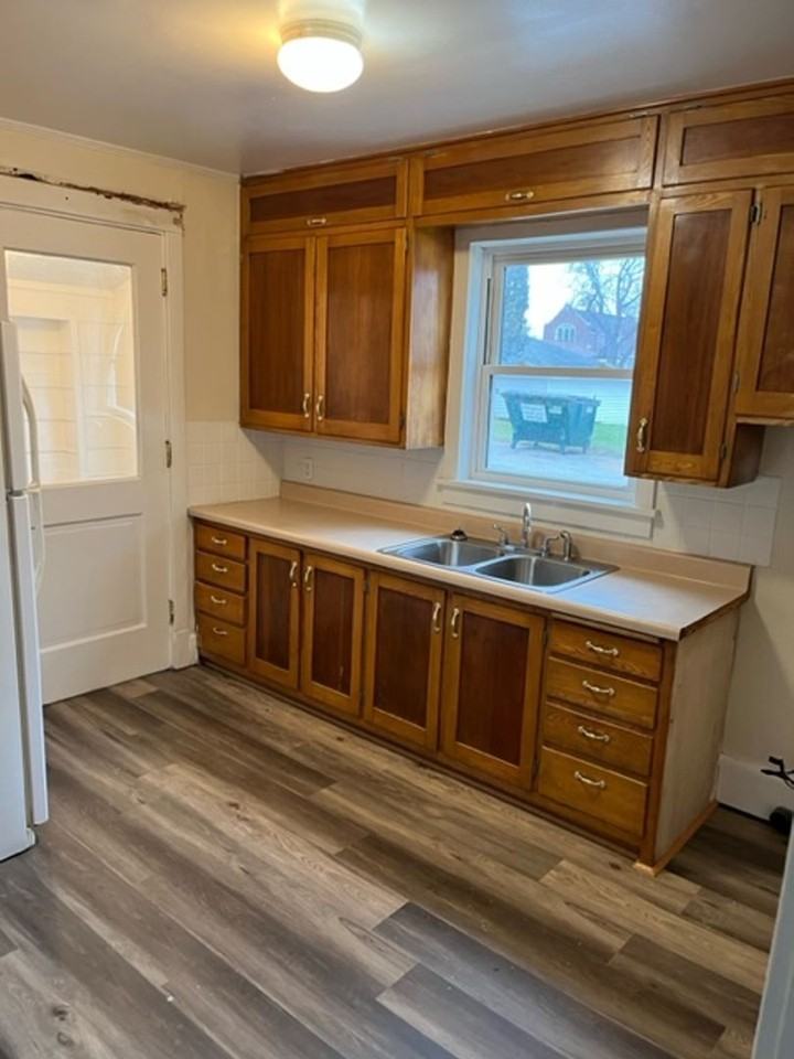 5th St Apartments - Photo 3 of 18