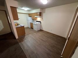 featured image of 410 W Fir Rd