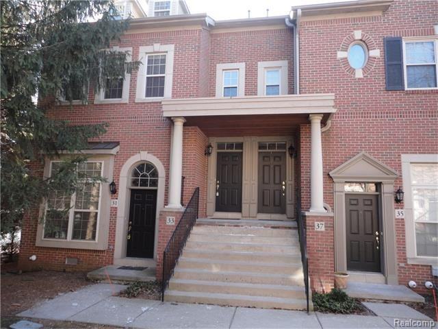 33 W Village Ln - Photo 2 of 41