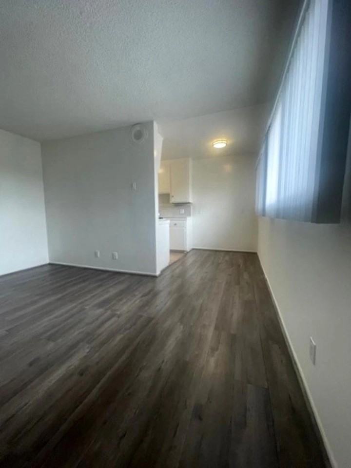 5323 Centinela Avenue, - Photo 3 of 33