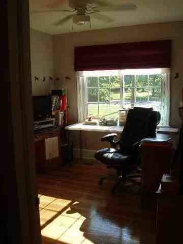 183 N Dooley St - Photo 2 of 6