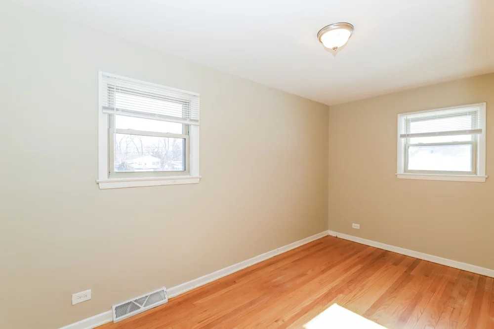 446 North Douglas Avenue - Photo 7 of 14