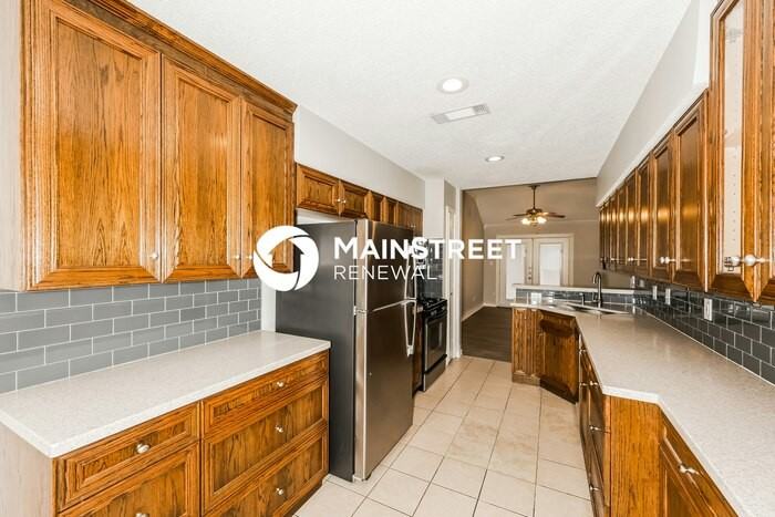 501 Brazos St - Photo 6 of 18