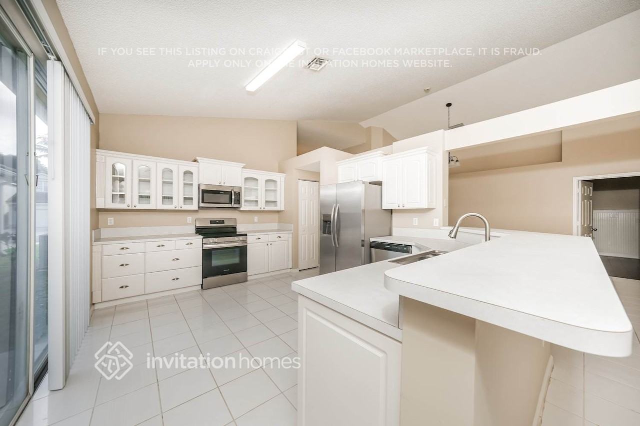 7699 Thornlee Dr - Photo 7 of 17