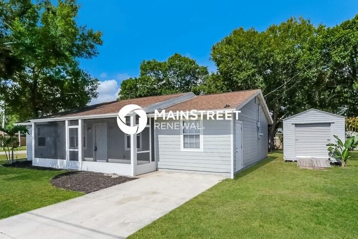 5315 Hickory Dr - Photo 2 of 16