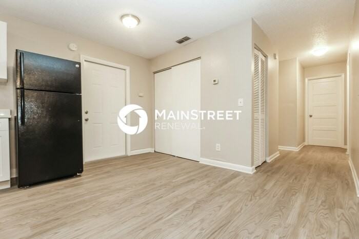 672 28th Ave S - Photo 7 of 16