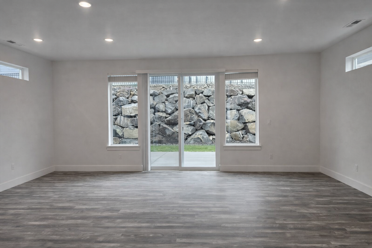 5805 W 40th Ct - Photo 3 of 50