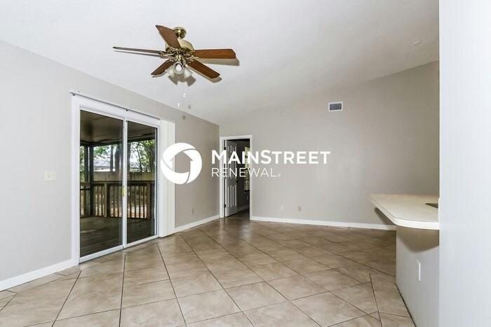 1301 Sw Chase Rd - Photo 6 of 15