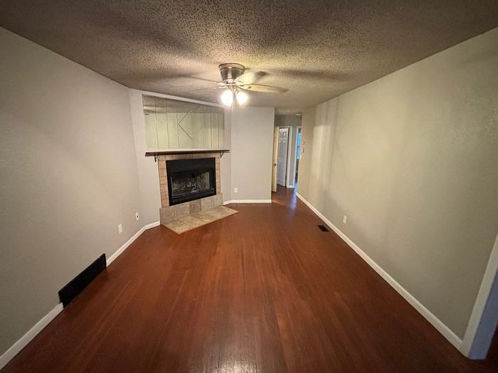 3522 S Everett St - Photo 3 of 15