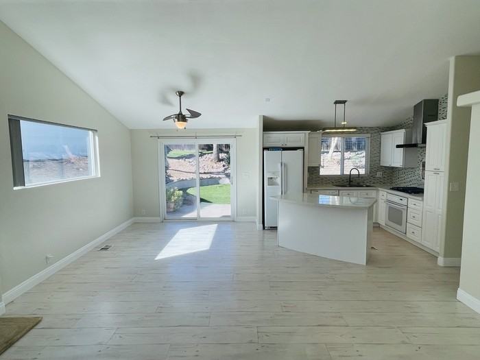 33521 Harvest Way E - Photo 7 of 36