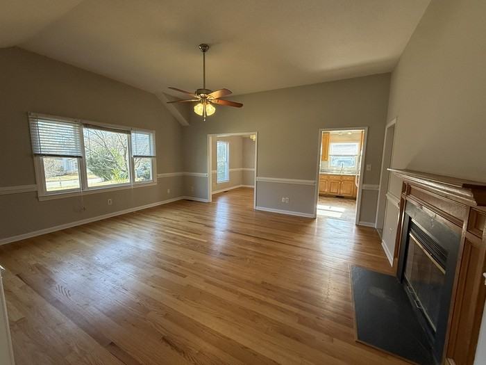 405 Avent Cir - Photo 2 of 26