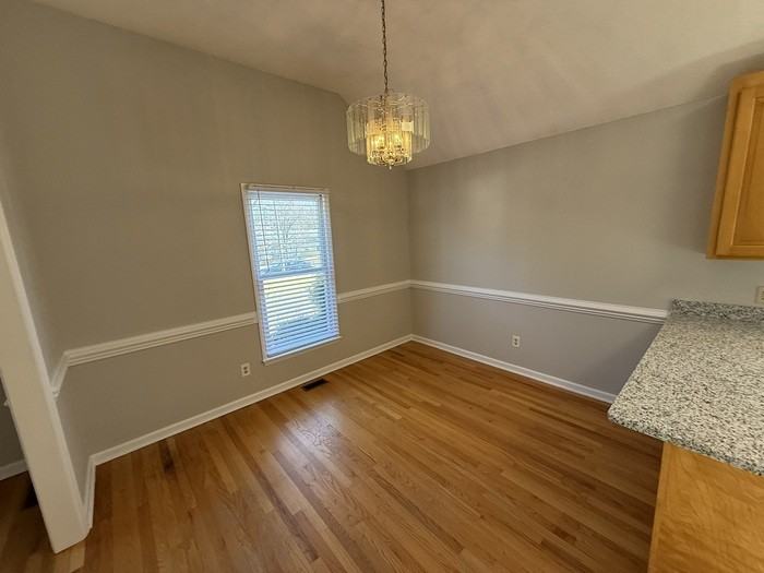 405 Avent Cir - Photo 3 of 26