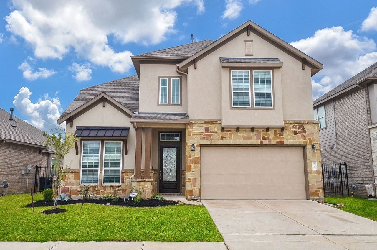 24023 Tirso River Ct - Photo 2 of 39