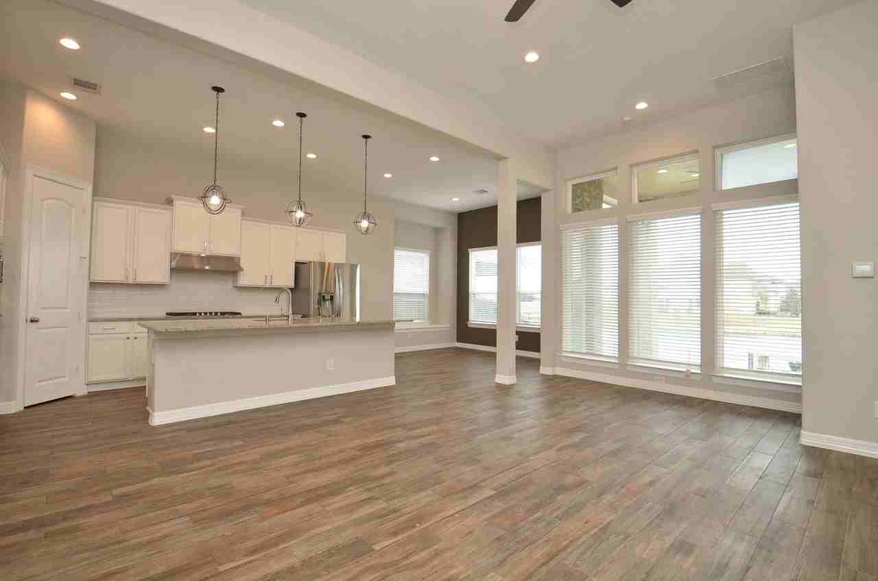 24023 Tirso River Ct - Photo 5 of 39