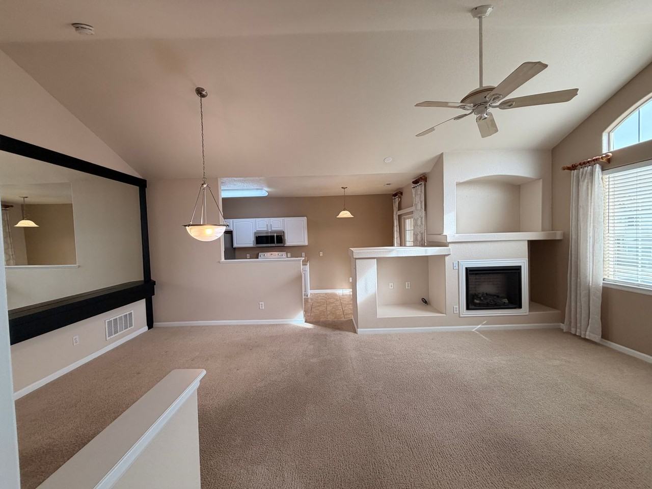 22645 E Ontario Dr #202 - Photo 4 of 29