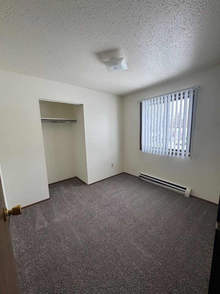 145 4th St SW - Photo 6 of 11