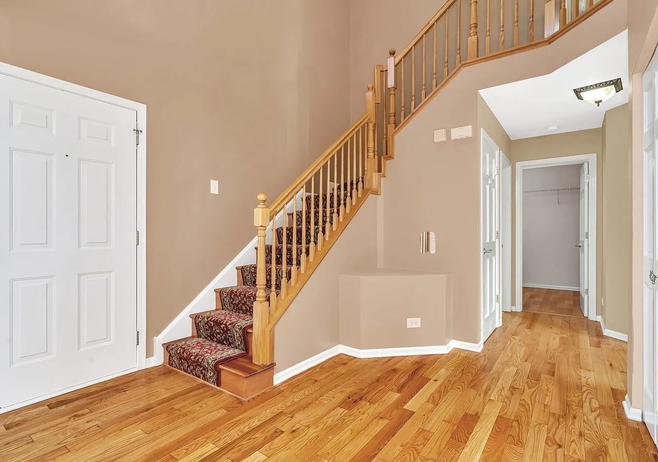 2509 Rosehall Lane - Photo 4 of 30