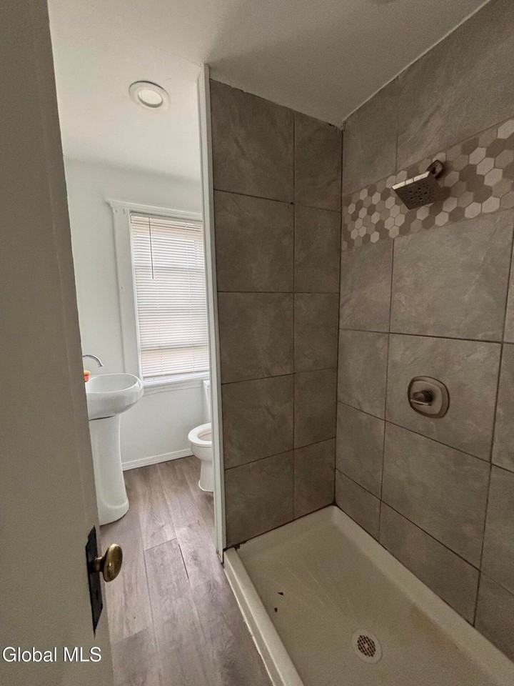 9 Pennsylvania Ave #FL1 - Photo 4 of 10