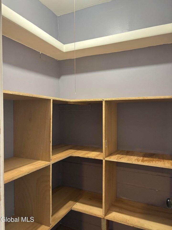 9 Pennsylvania Ave #FL2 - Photo 7 of 10