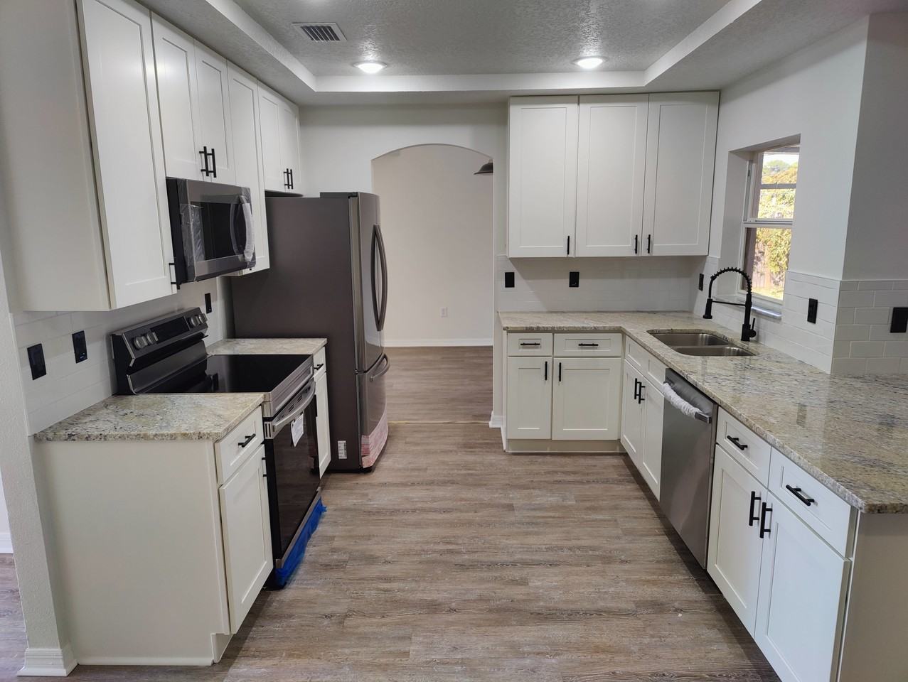 219 Aladdin St Ne #NA - Photo 4 of 27