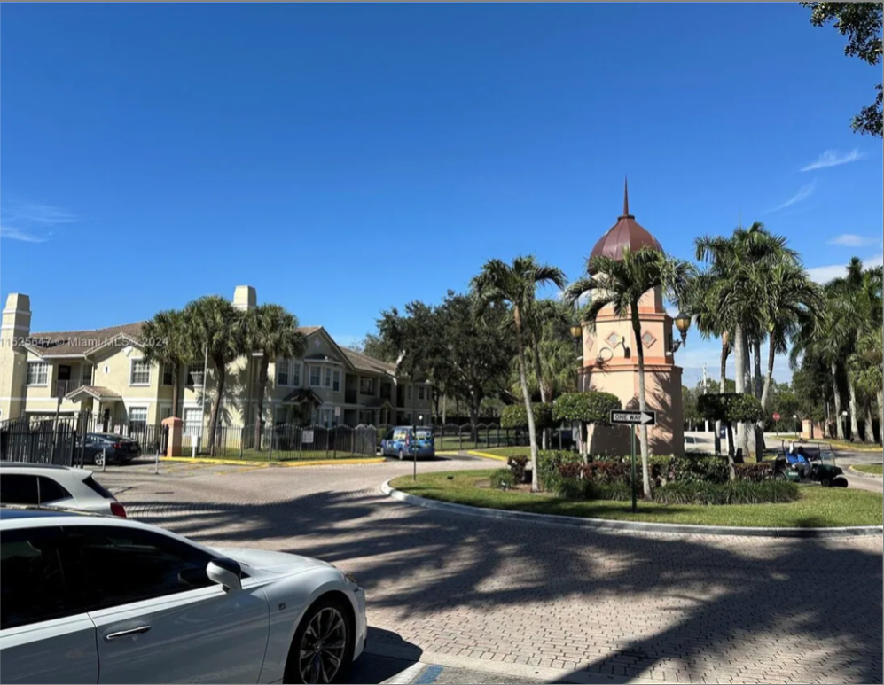 811 Belmont Ln #NA - Photo 2 of 22