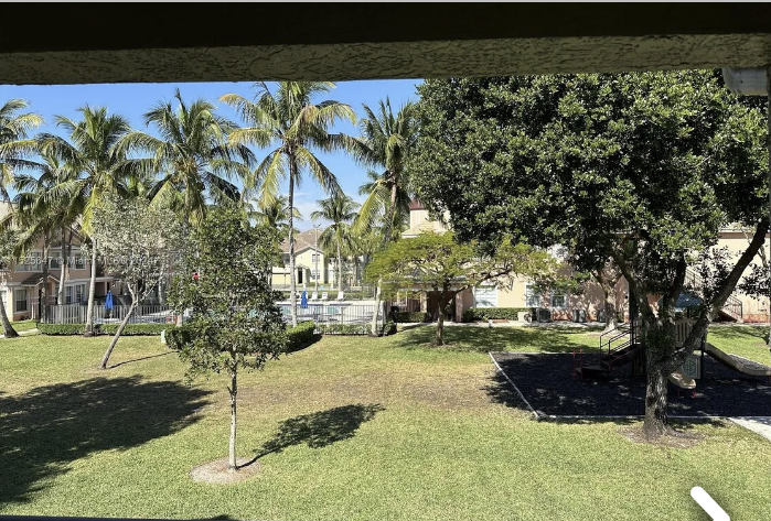 811 Belmont Ln #NA - Photo 3 of 22