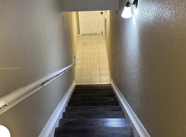 811 Belmont Ln #NA - Photo 6 of 22