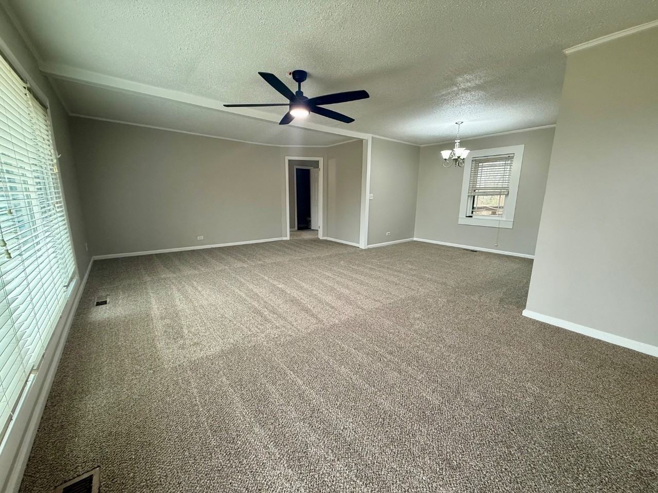 1303 Highpoint Rd - Photo 2 of 20