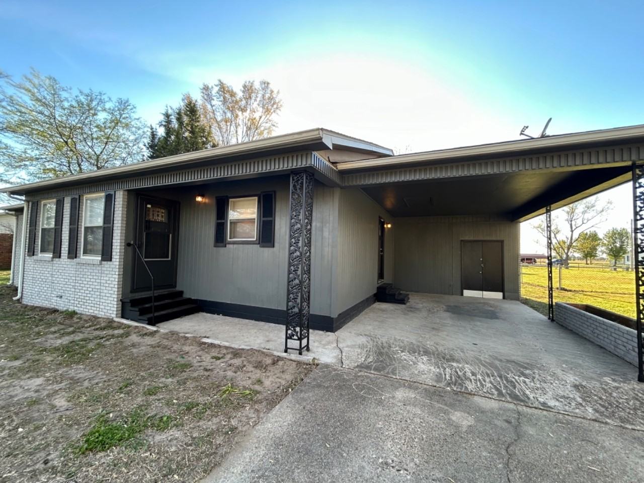 825 David Ln - Photo 7 of 17