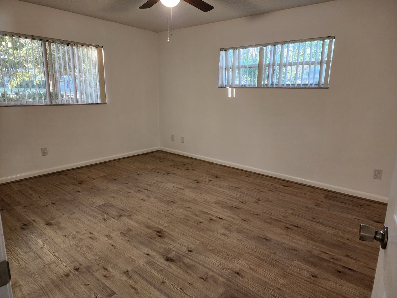 9720 Sw 95th Ter #C - Photo 4 of 18