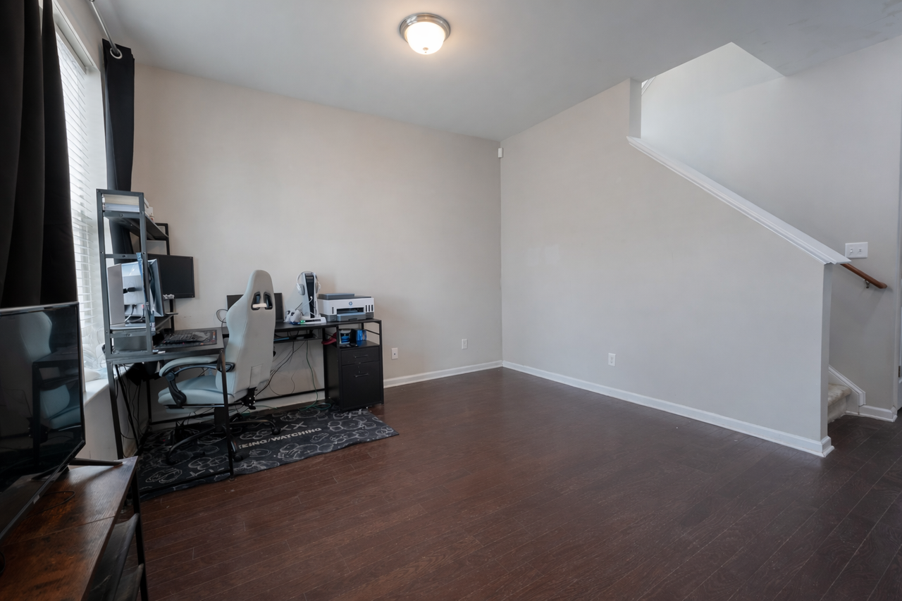 211 Benthall Rd #NA - Photo 3 of 30