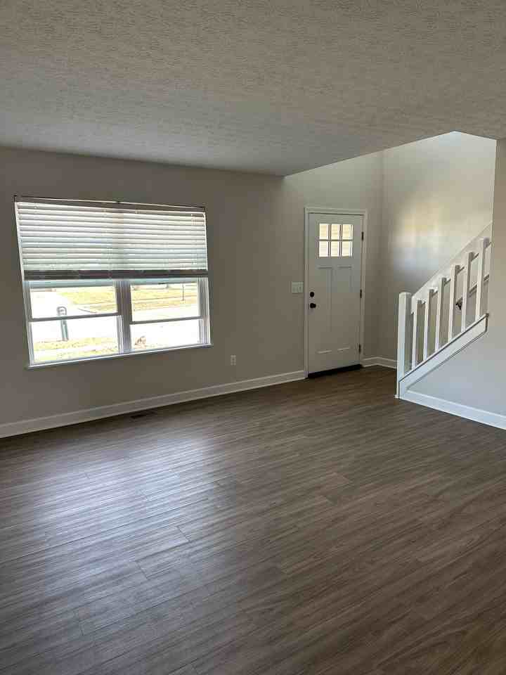 429 Grandlin Park Dr #NA - Photo 2 of 19