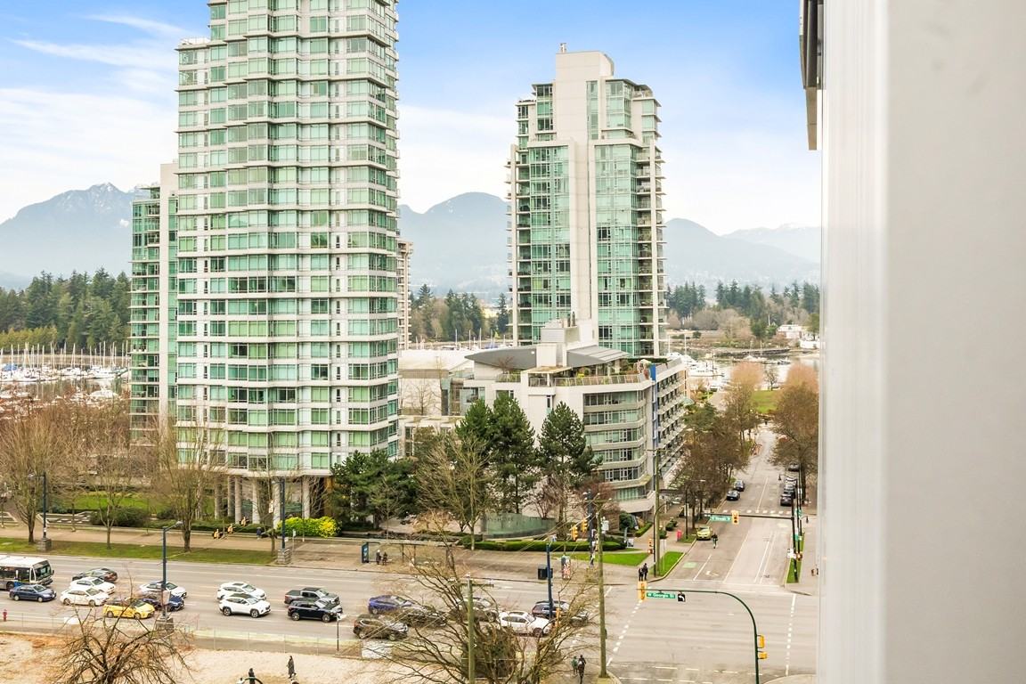 1568 Alberni Street #802 - Photo 4 of 21