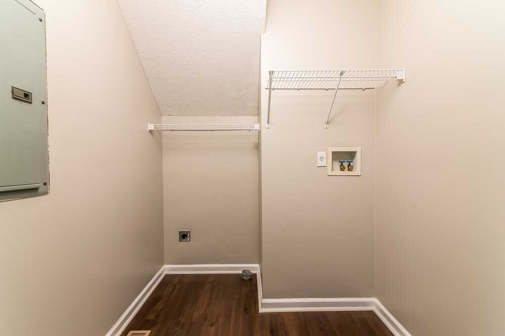 107 Walton Trce S - Photo 7 of 17