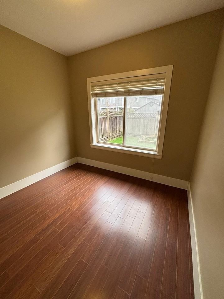 8368 Ruskin Road - Photo 5 of 12