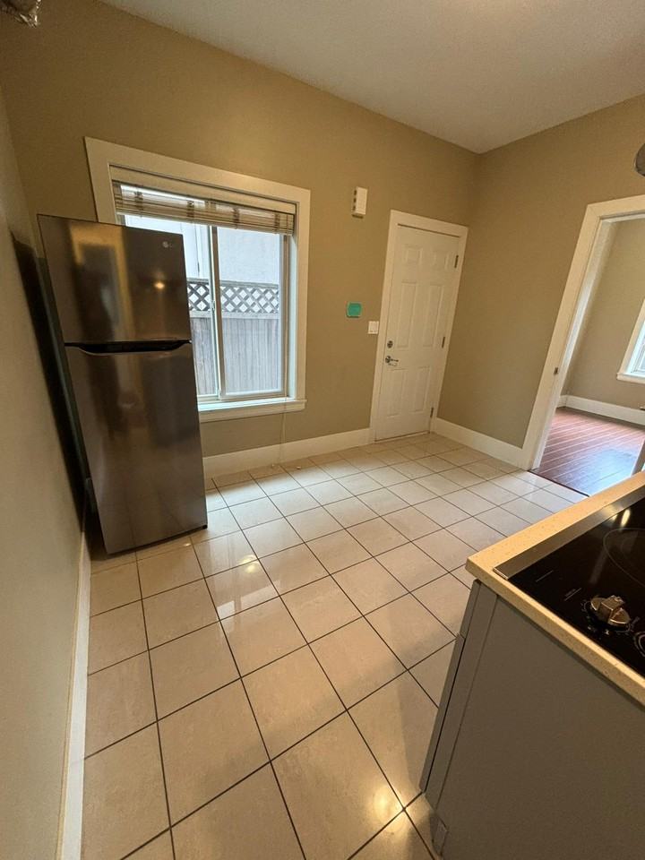 8368 Ruskin Road - Photo 7 of 12