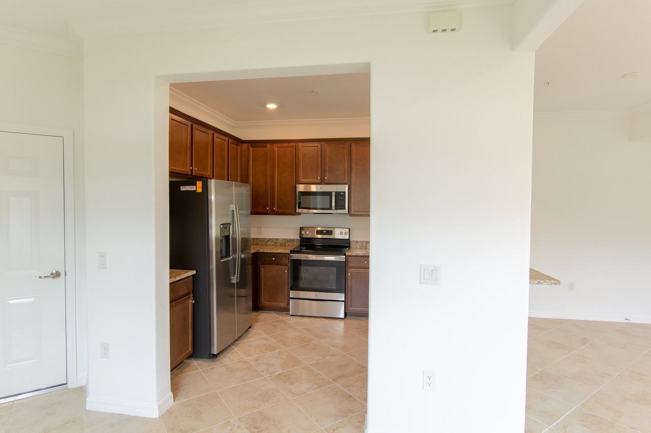 20457 Lagente Cir #NA - Photo 2 of 45