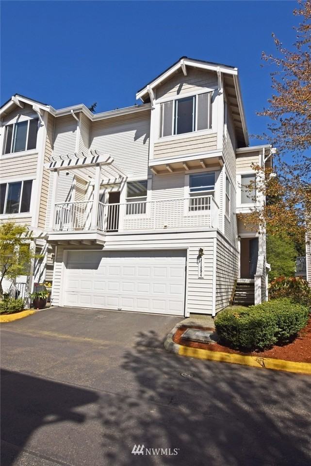 11894 Ne 163rd Pl #NA - Photo 3 of 25