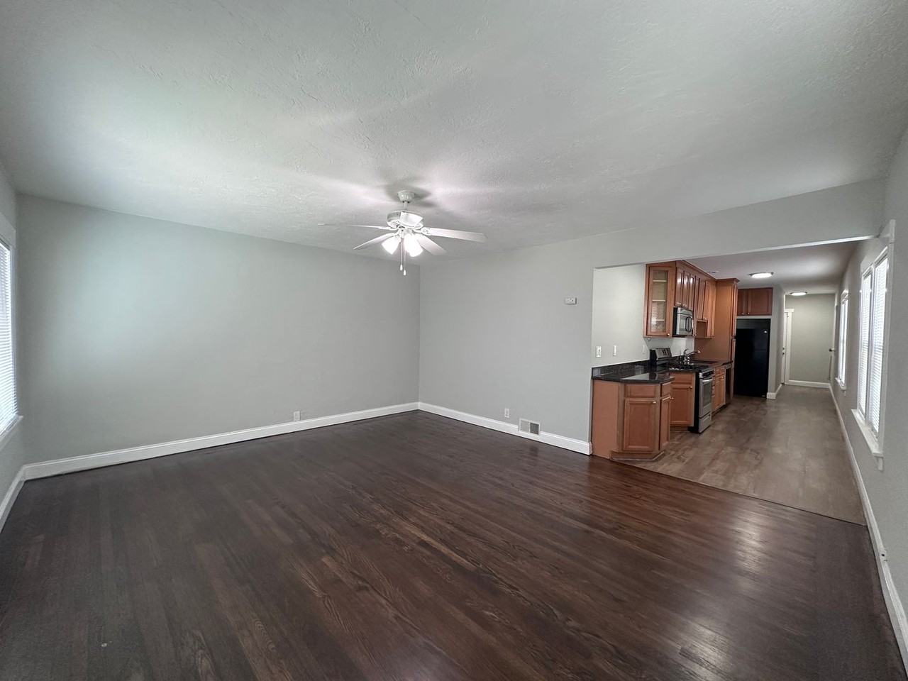 2257 38th Ave - Photo 3 of 12