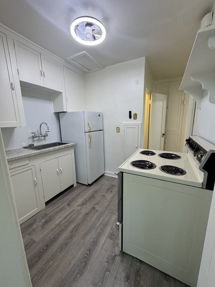 319 Pioneer Dr #1 - Photo 6 of 14