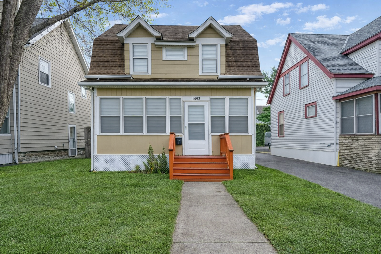 1498 Selby Ave