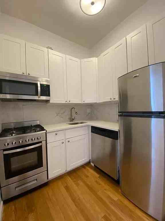 Maiden Ln #6Q - Photo 5 of 6