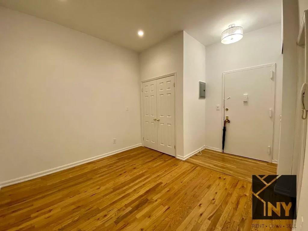 Maiden Ln #4E - Photo 6 of 7