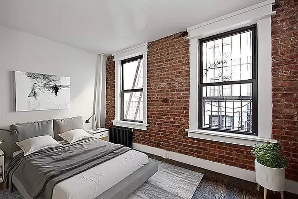 13 Essex St #4 - Photo 3 of 12