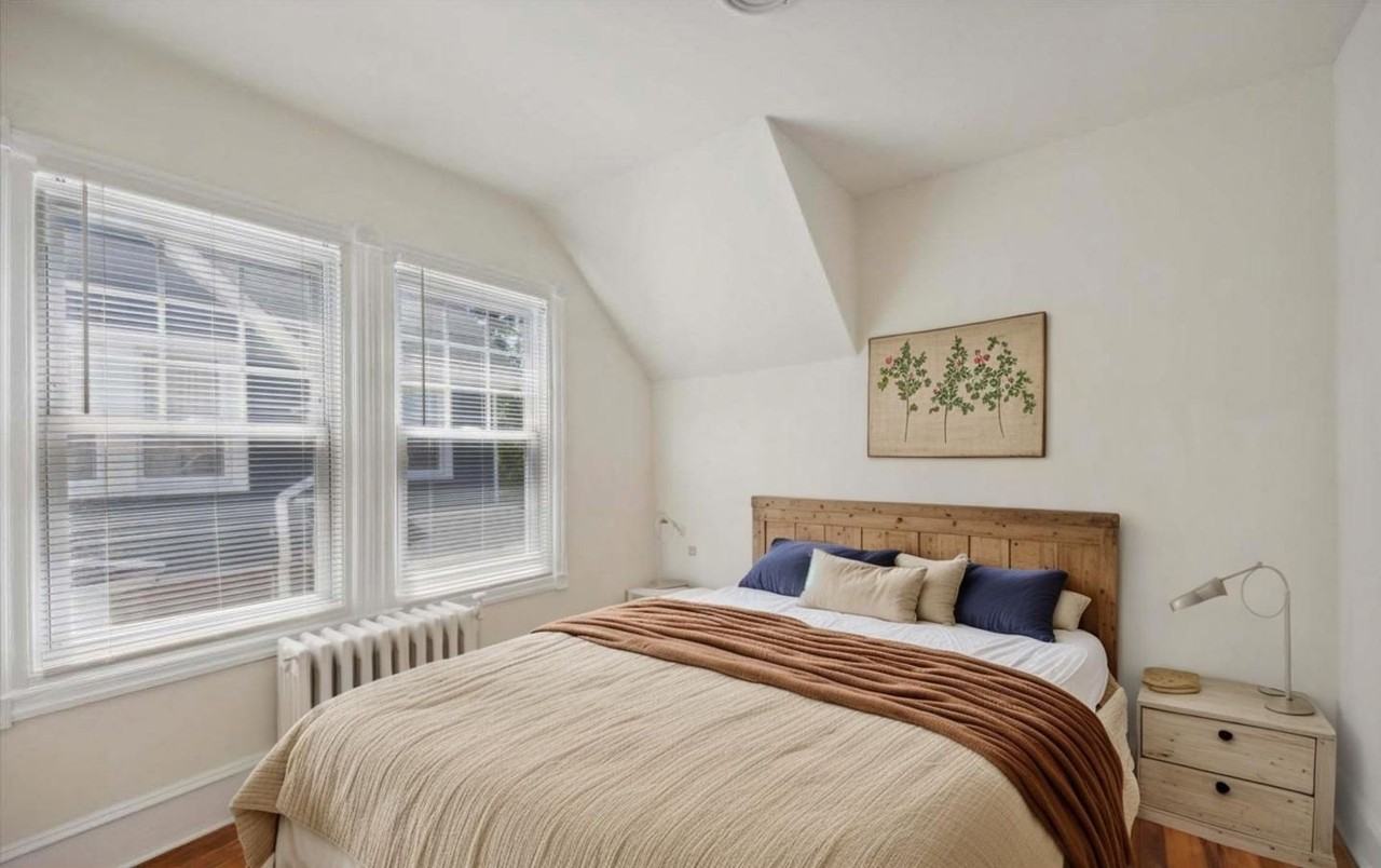 1037 Reese Ave - Photo 4 of 19